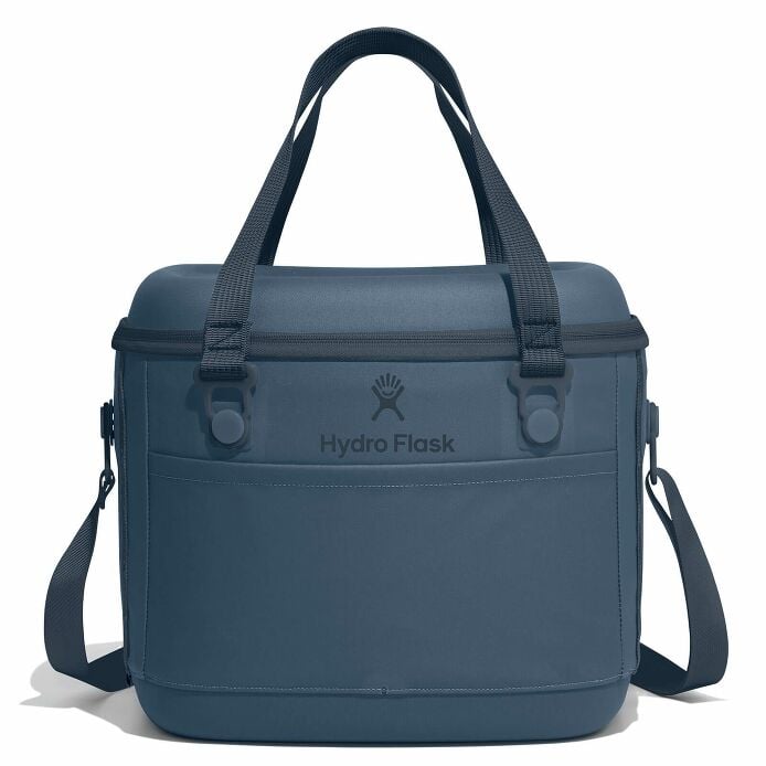 carryouttm-soft-cooler-15-l-i1 12pco384-carryout-cooler-15l-harbor-blue-straight_1.jpg