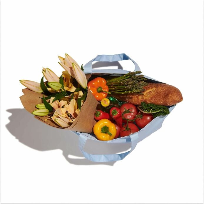 20-l-tag-along-tote-o1 group_98_1.jpg
