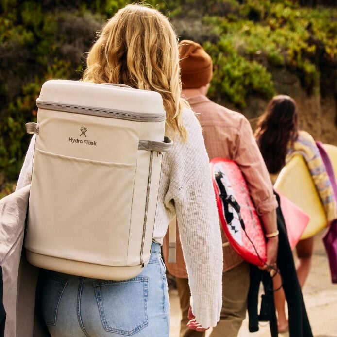 carryouttm-backpack-22-l-y4 hf_carryout_bouwer_d1_l1_torrey_pines_lifestyle_0974_2.jpg