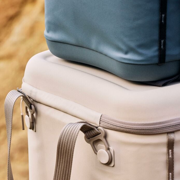 carryouttm-soft-cooler-30-l-b9 hf_carryout_bouwer_d1_l1_torrey_pines_still_life_0381_1_6.jpg