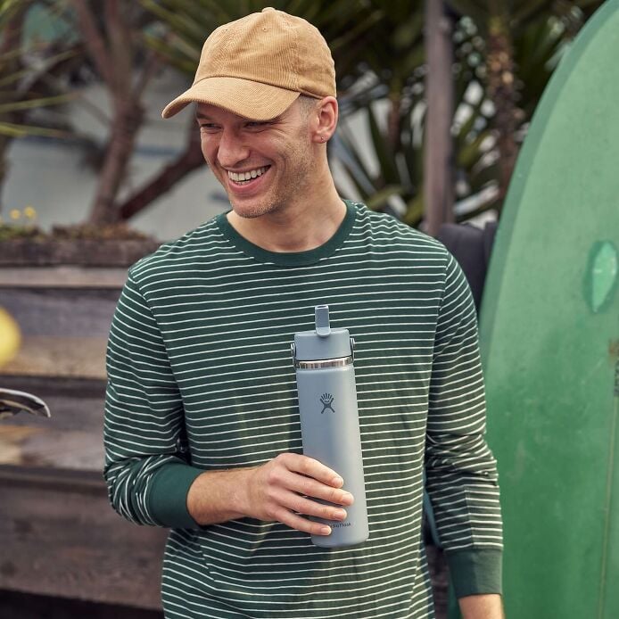 24-oz-wide-mouth-with-flex-straw-cap-m8 hf_s26_mcinnis_0232_13.jpg