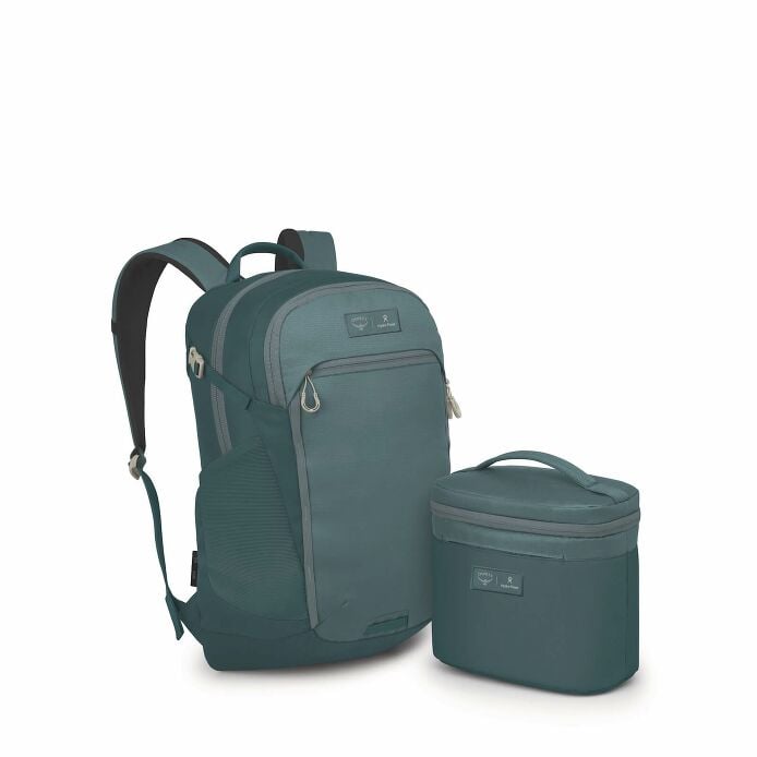 osprey-axis-x-hydro-flask-campus-essentials-bundle-p0 ospreyaxis_hydroflask5l_lunch_bag_f25_side_cascade_10007249_1_3.jpg