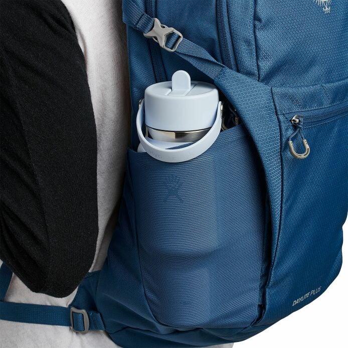 24-oz-travel-bottle-with-flex-straw-cap-t0 travelbottle-hb-backpack_1_8_1.jpg